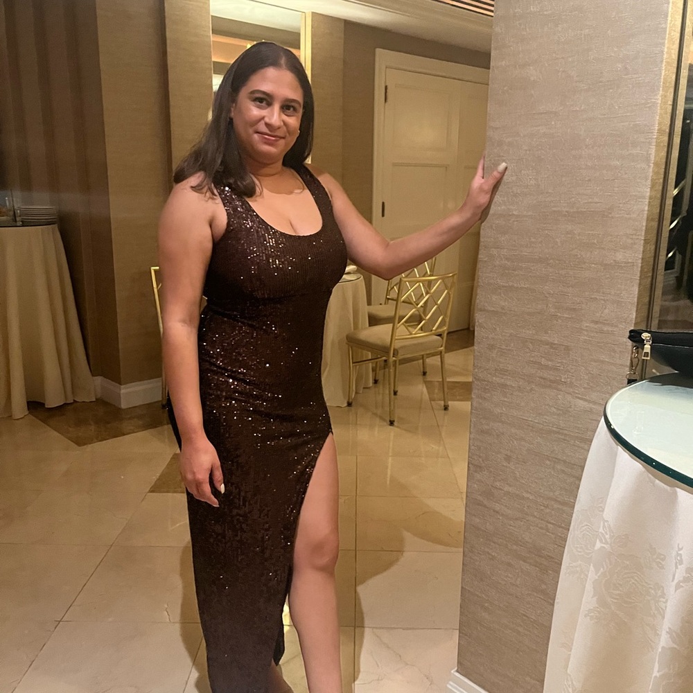Beautiful dress and in great quality
